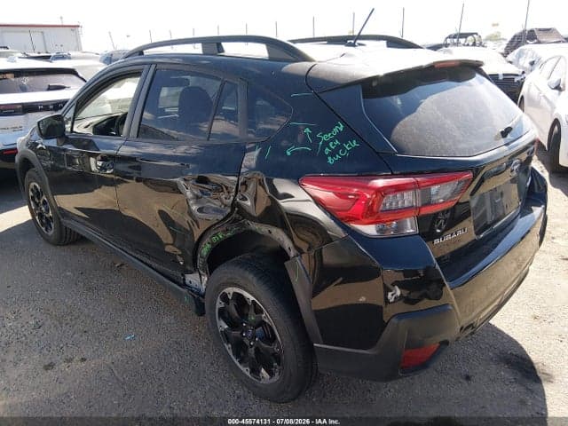 2023 SUBARU CROSSTREK 3