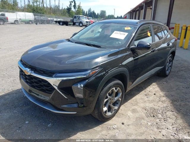 2025 CHEVROLET TRAX FWD LT 2