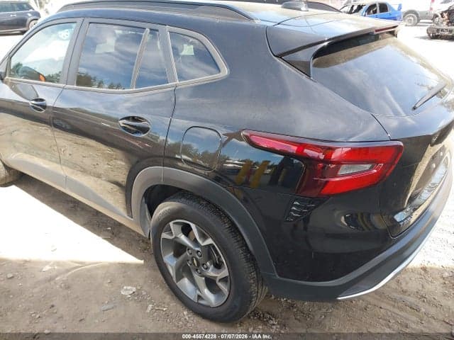 2025 CHEVROLET TRAX FWD LT 6
