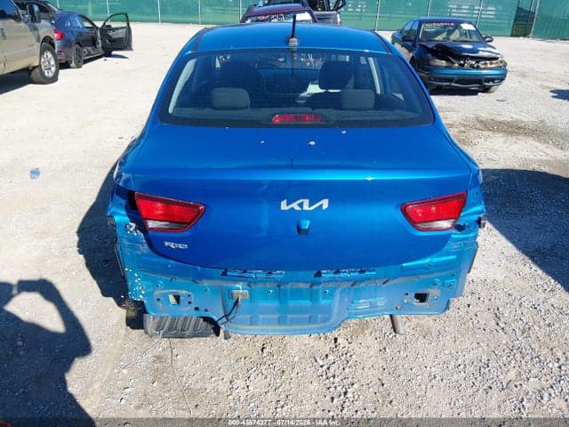 2022 KIA RIO S 18