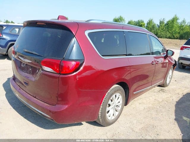 2019 CHRYSLER PACIFICA TOURING L 4