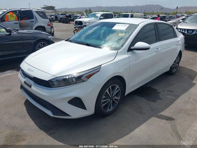2023 KIA FORTE LXS 2