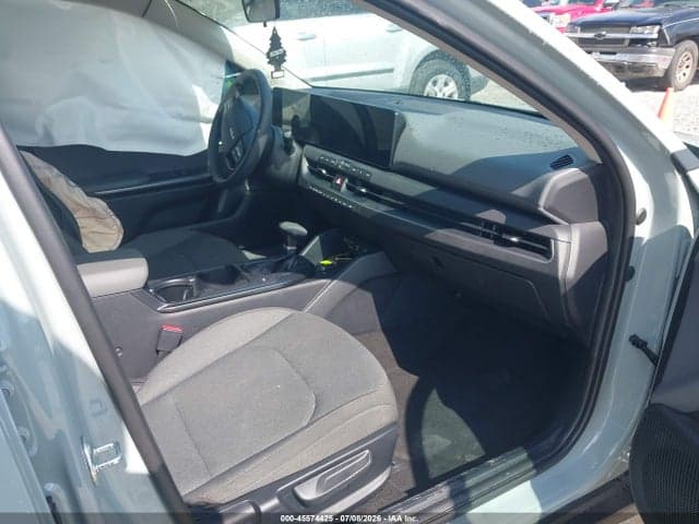 2025 KIA K4 LXS 5