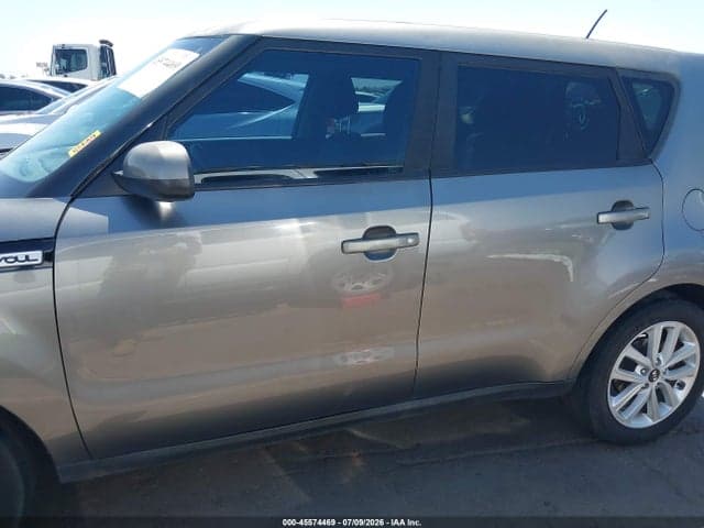 2018 KIA SOUL + 15