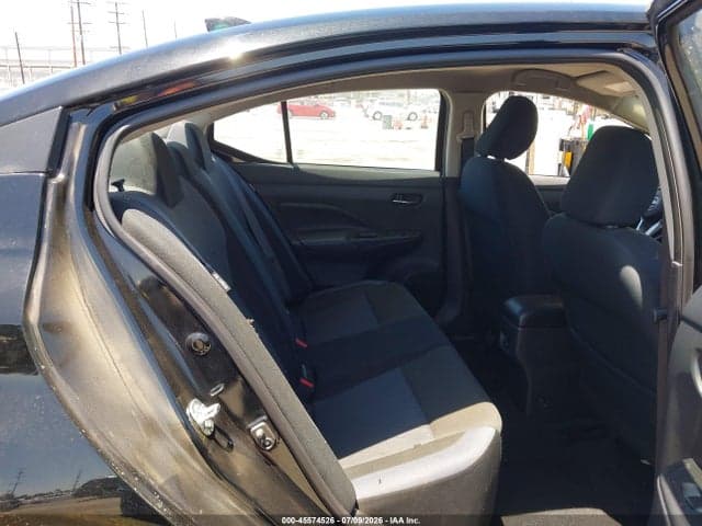 2024 NISSAN VERSA 1.6 SV 8