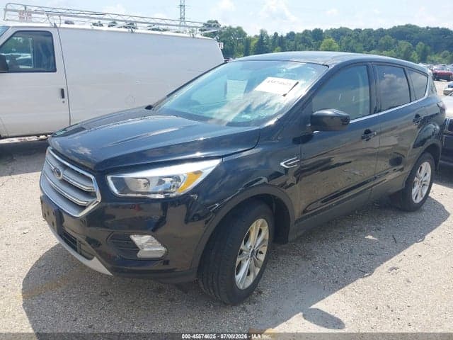 2017 FORD ESCAPE SE 2