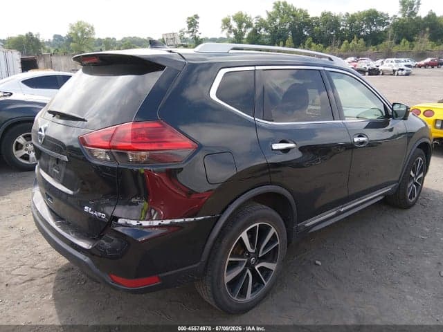 2017 NISSAN ROGUE SL 4