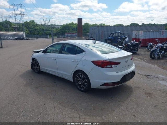 2019 HYUNDAI ELANTRA LIMITED 3