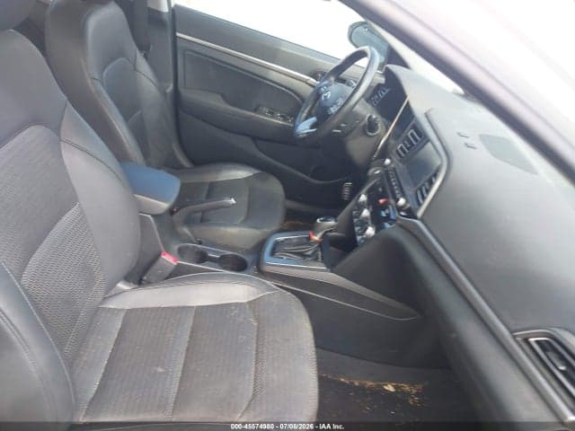 2019 HYUNDAI ELANTRA LIMITED 5