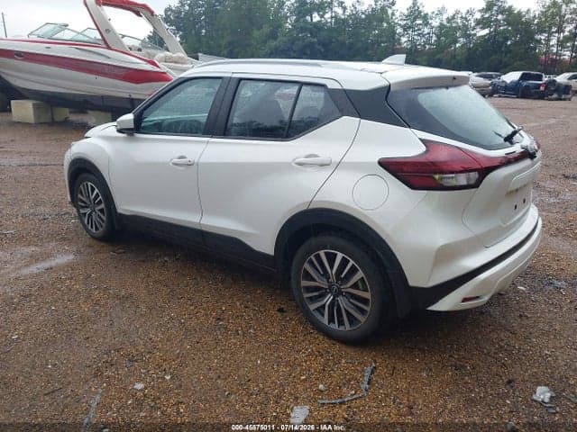 2022 NISSAN KICKS SV XTRONIC CVT 3