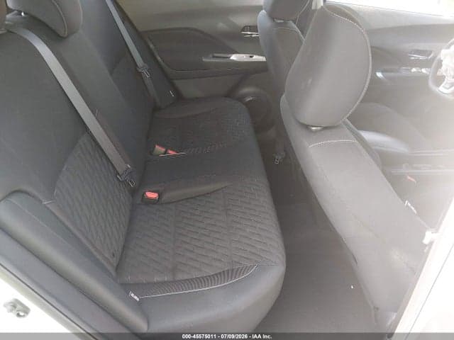 2022 NISSAN KICKS SV XTRONIC CVT 8