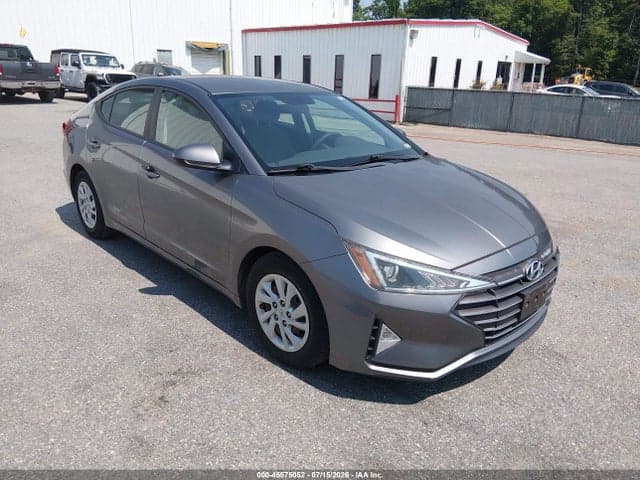 2019 HYUNDAI ELANTRA SE 1