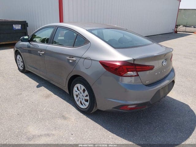 2019 HYUNDAI ELANTRA SE 3