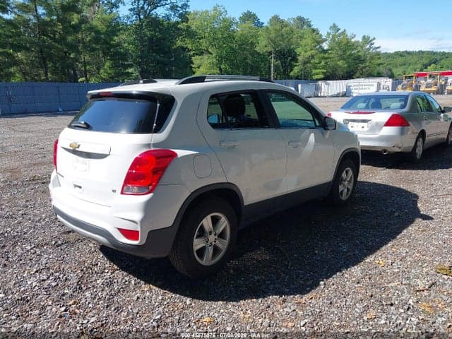 2019 CHEVROLET TRAX LT 4