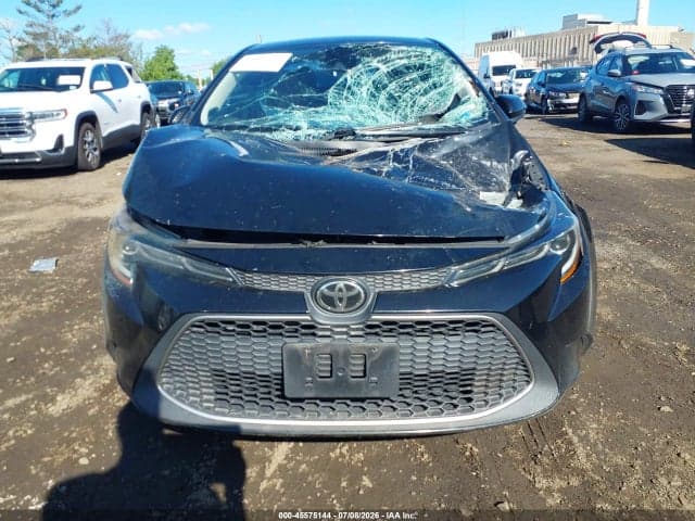 2020 TOYOTA COROLLA XLE 6
