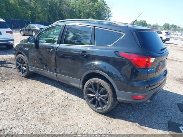 2019 FORD ESCAPE SE 3