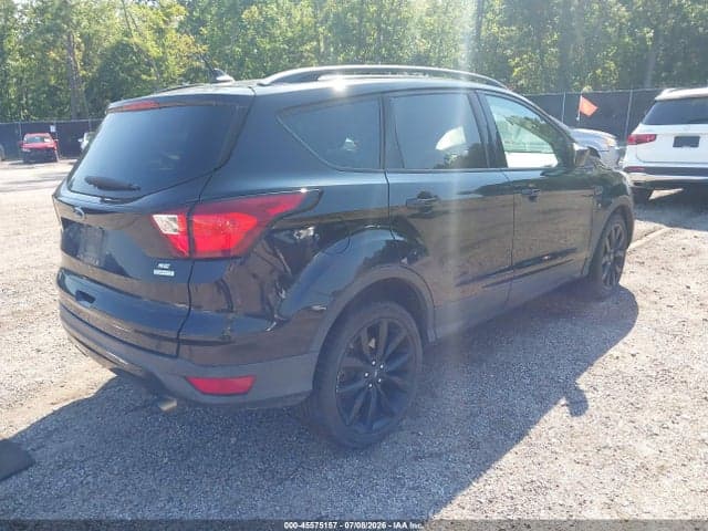 2019 FORD ESCAPE SE 4