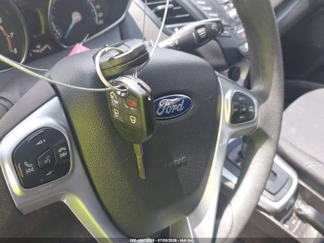 2017 FORD FIESTA SE 11
