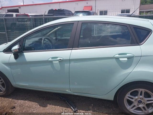 2017 FORD FIESTA SE 14