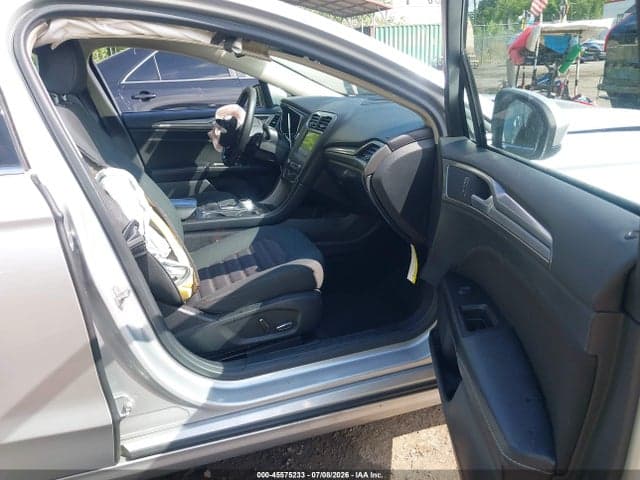 2017 FORD FUSION SE 5
