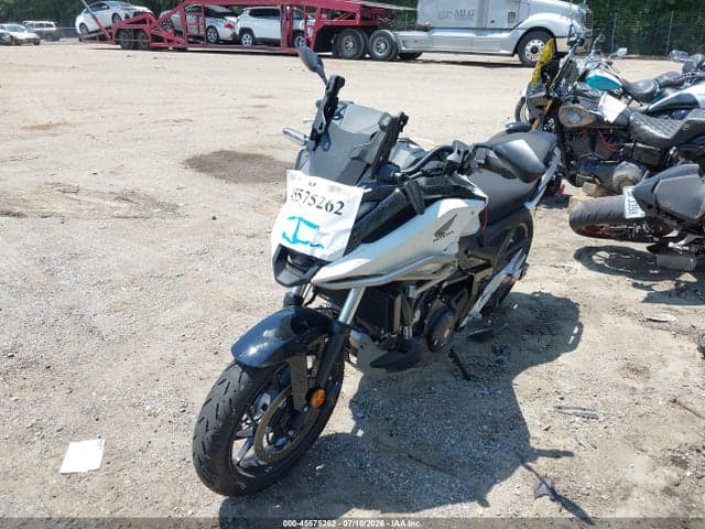 2025 HONDA NC750 XD 2