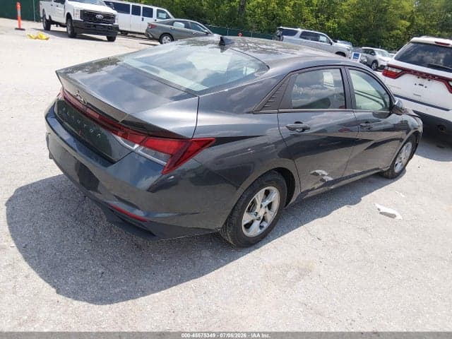 2021 HYUNDAI ELANTRA SE 4