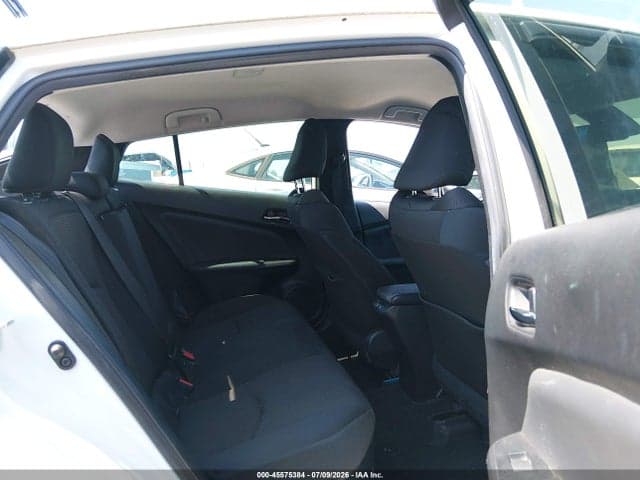 2020 TOYOTA PRIUS LE 8