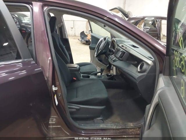 2018 TOYOTA RAV4 LE 5