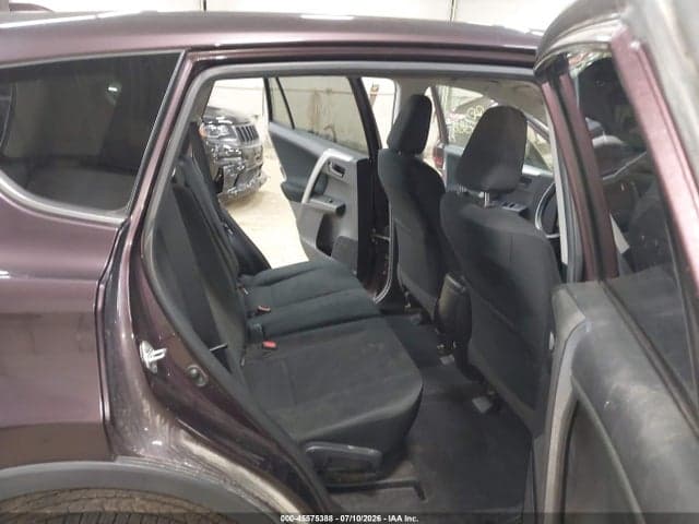 2018 TOYOTA RAV4 LE 8