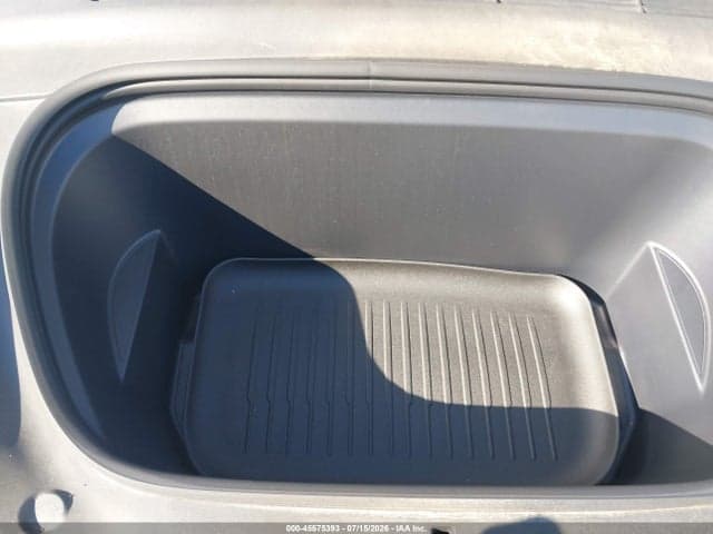 2025 TESLA MODEL Y LONG RANGE DUAL MOTOR REAR-WHEEL DRIVE 10