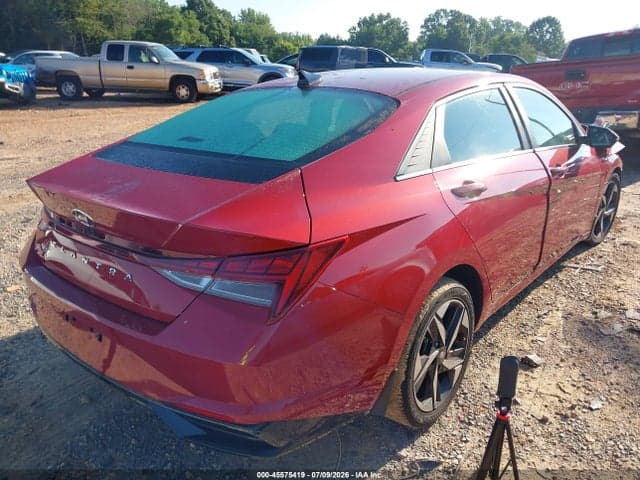 2022 HYUNDAI ELANTRA SEL 4