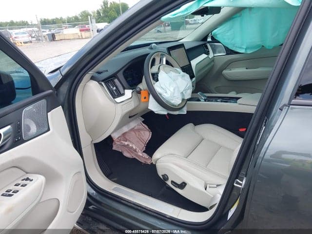 2026 VOLVO XC60 PLUG-IN HYBRID ULTRA, T8 AWD ELECTRIC/GASOLINE, DARK 5