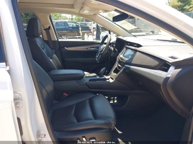 2017 CADILLAC XT5 LUXURY 5