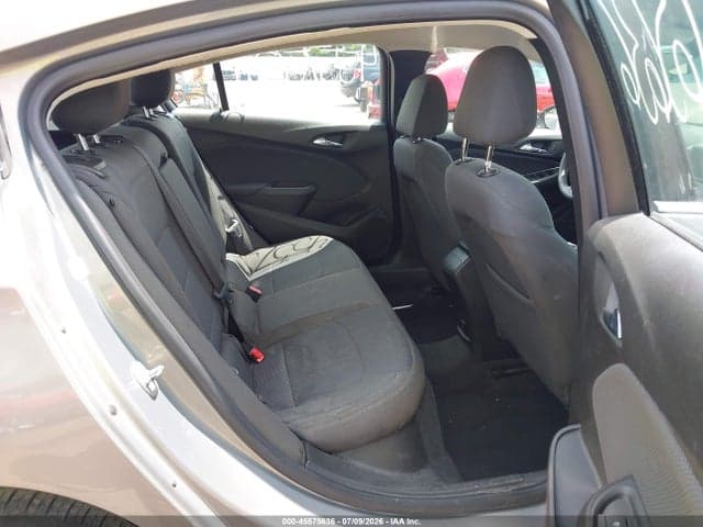 2018 CHEVROLET CRUZE LT AUTO 8