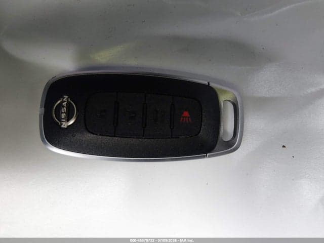 2024 NISSAN SENTRA SV XTRONIC CVT 11