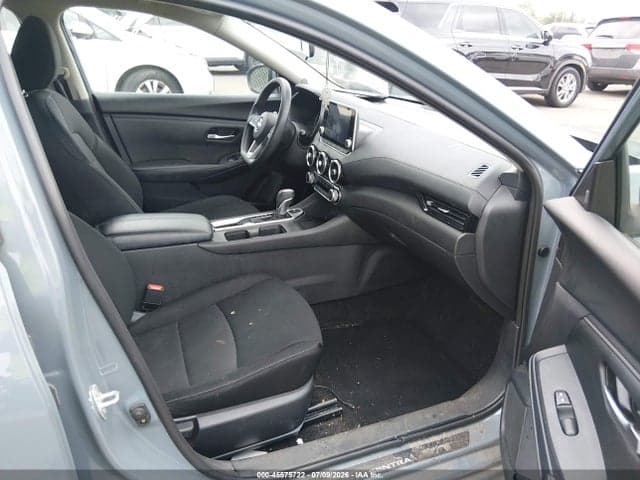 2024 NISSAN SENTRA SV XTRONIC CVT 5
