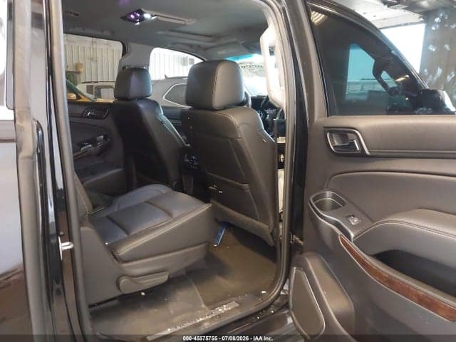 2017 CHEVROLET SUBURBAN LT 8