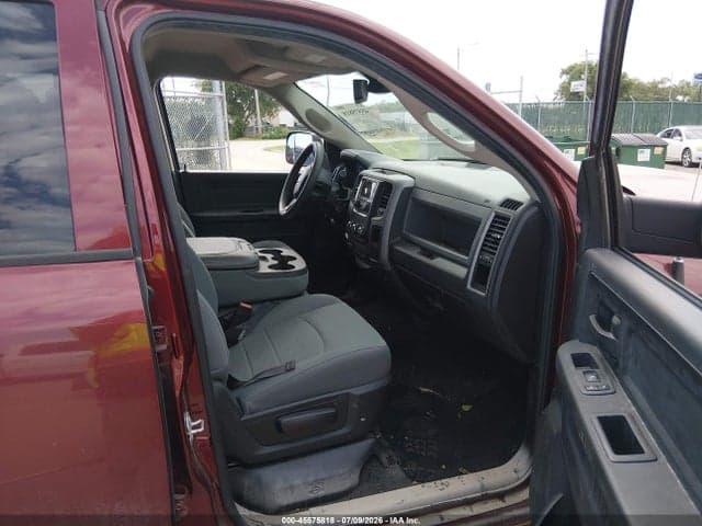 2018 RAM 2500 TRADESMAN 4X2 6'4 BOX 5