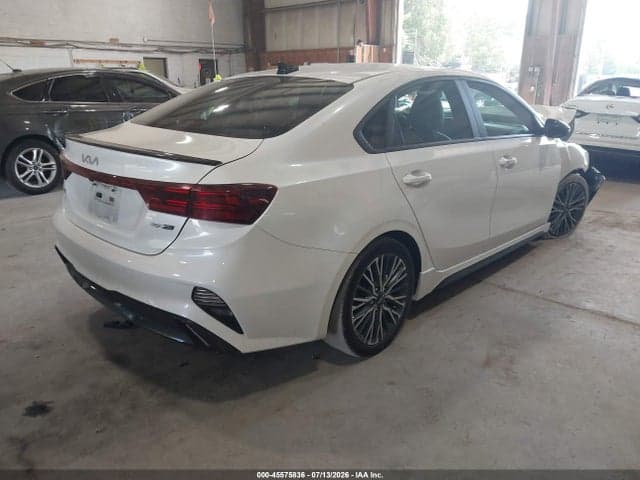 2023 KIA FORTE GT-LINE 4