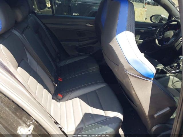 2024 VOLKSWAGEN GOLF R 2.0T 8