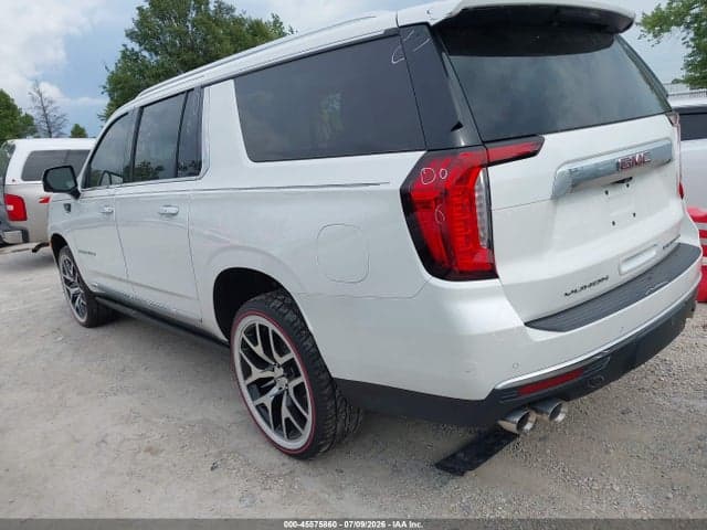 2021 GMC YUKON XL 4WD DENALI 3