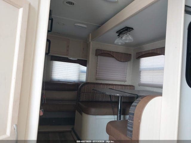 2017 WINNEBAGO MINNIE M-2500RL 5