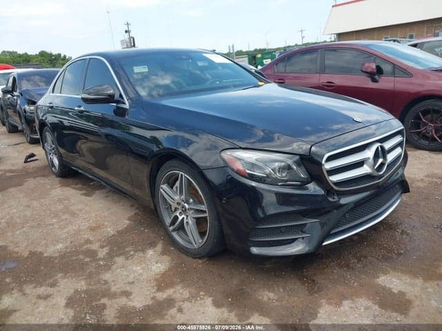 2018 MERCEDES-BENZ E 300 1