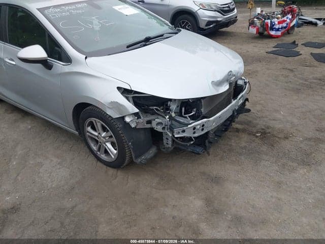 2018 CHEVROLET CRUZE LT AUTO 18