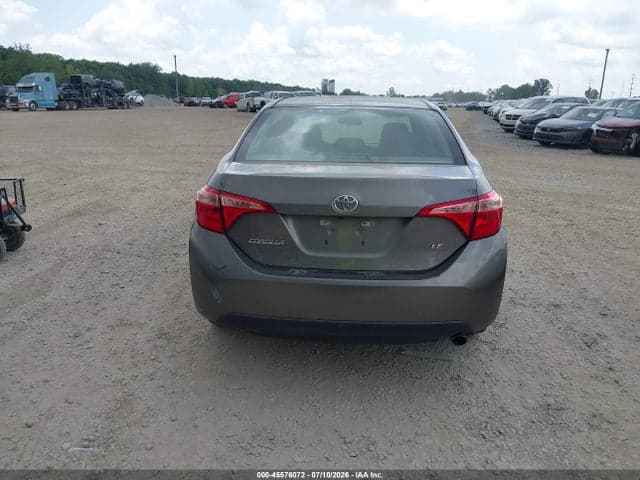 2018 TOYOTA COROLLA LE 16