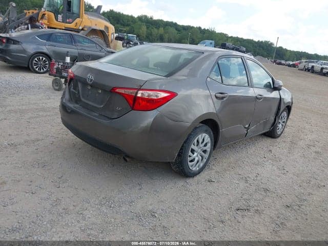2018 TOYOTA COROLLA LE 4