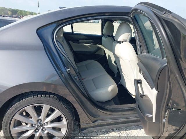 2019 MAZDA MAZDA3 PREFERRED PACKAGE 8