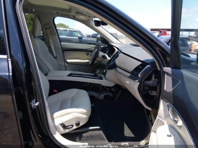 2020 VOLVO XC90 T5 MOMENTUM 7 PASSENGER 5