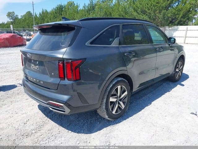 2021 KIA SORENTO S 4