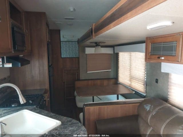 2017 KEYSTONE SPRINGDALE TRAVEL TRLR 8